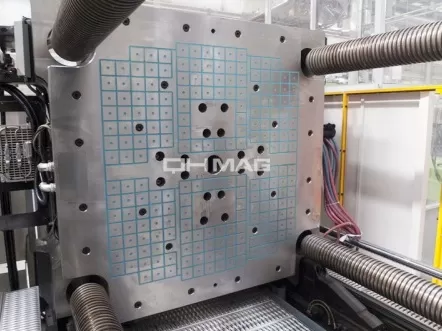 High quality magnetic clamping platen for 1600 tons injection machine